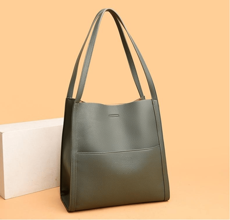 Mikaella - Modern Travel Bag for Women