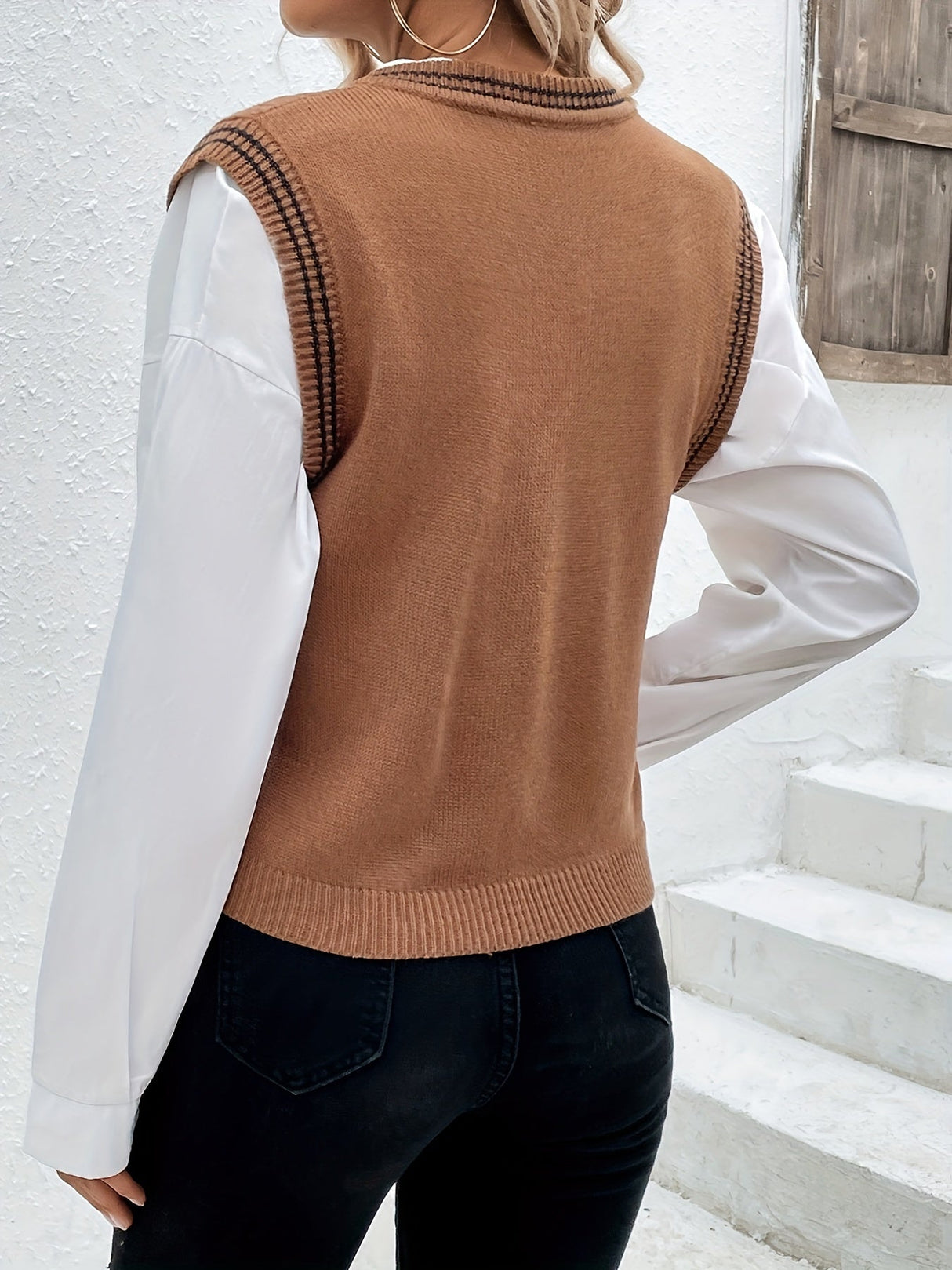 Stylish Women's Sweater in Soft Material for Every Occasion