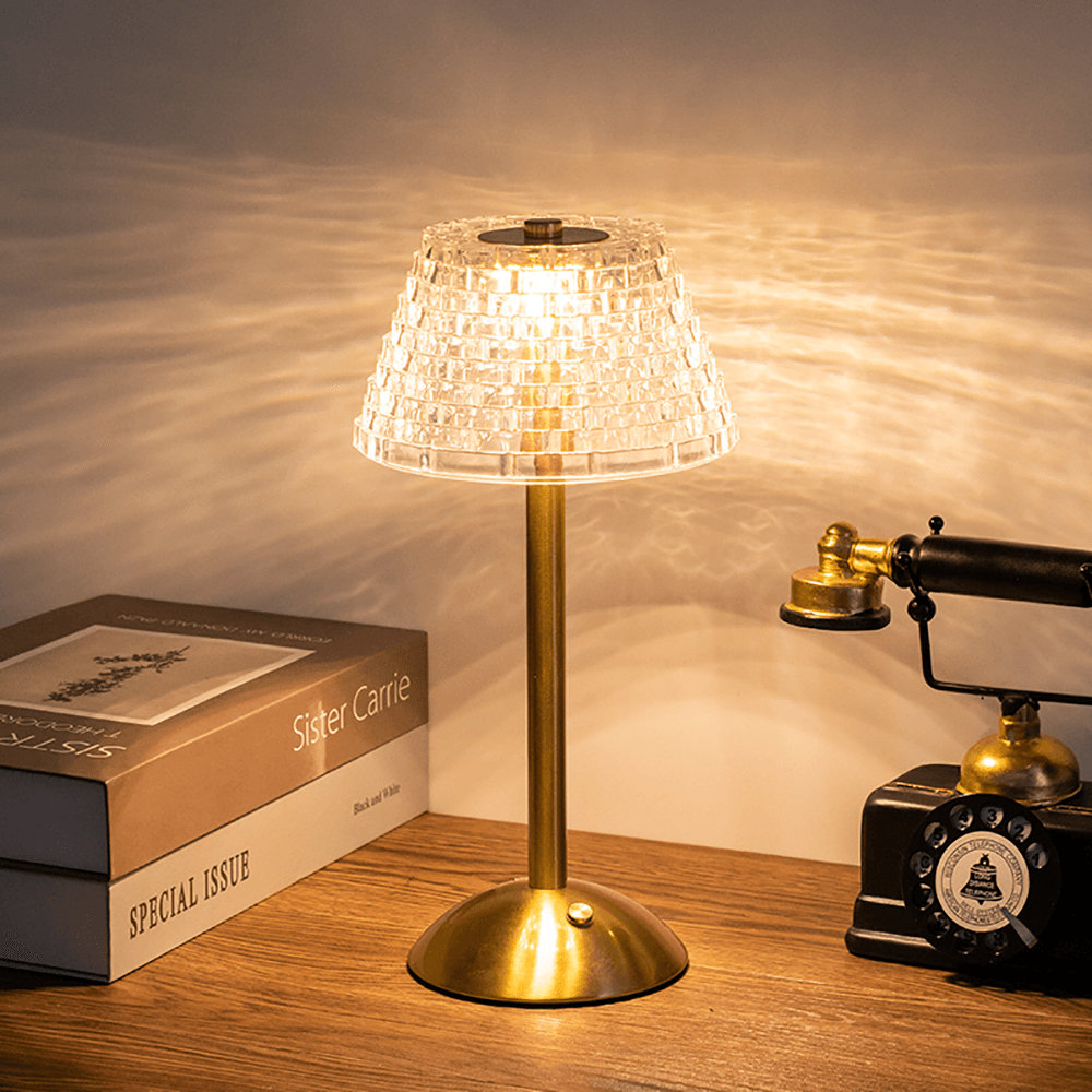 RadiantGlow - Wireless Table Lamp