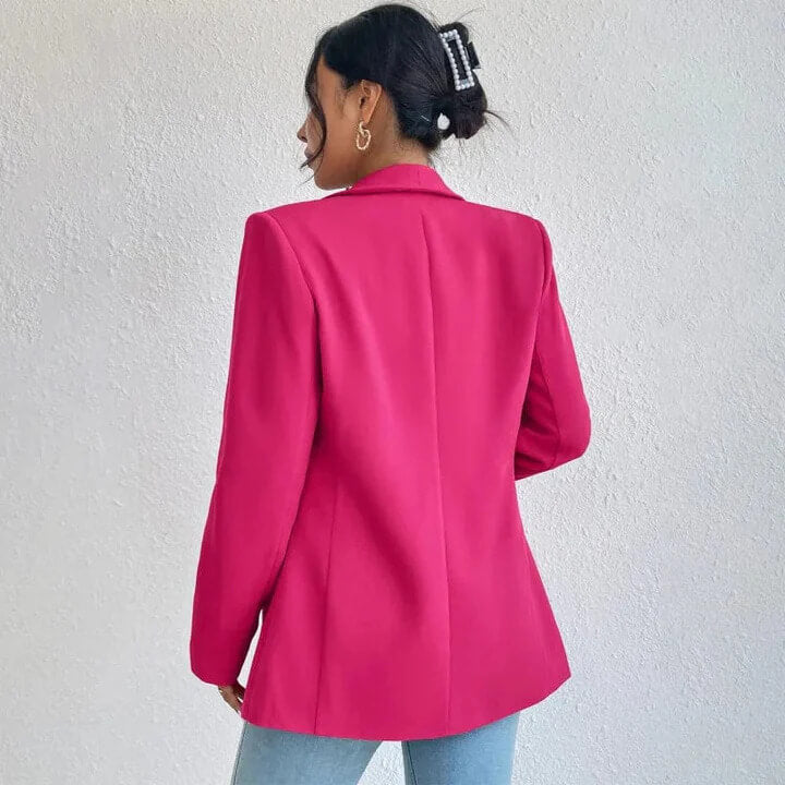 Stylish Blazer Made from Luxury Materials for Every Occasion