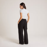 Loose-Fitting Trousers with Pleats and Pockets