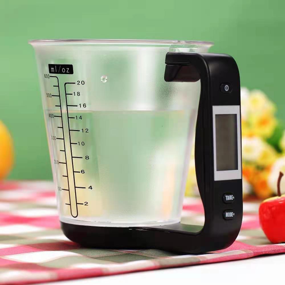 Digital Measuring Cup – Accurate Liquid Measurements, LCD Display, Ergonomic Design