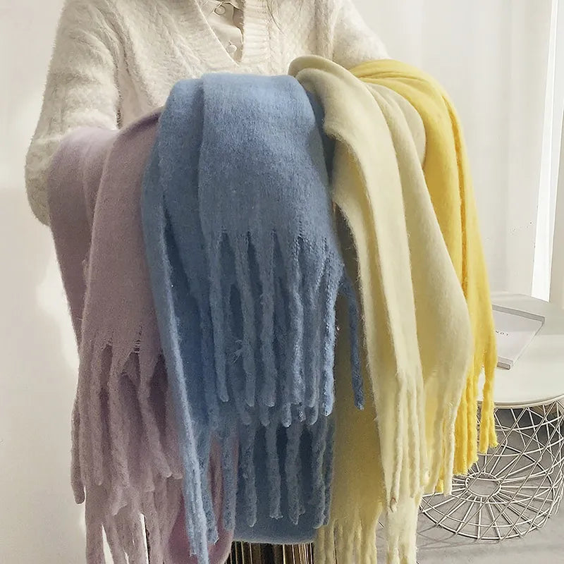 RoyalSoft Cashmere Scarf - Luxurious Warmth for Every Winter Day