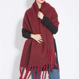 RoyalSoft Cashmere Scarf - Luxurious Warmth for Every Winter Day