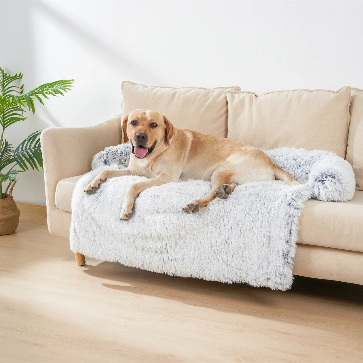 Quishy - Washable Plush Blanket for Pet Sofa