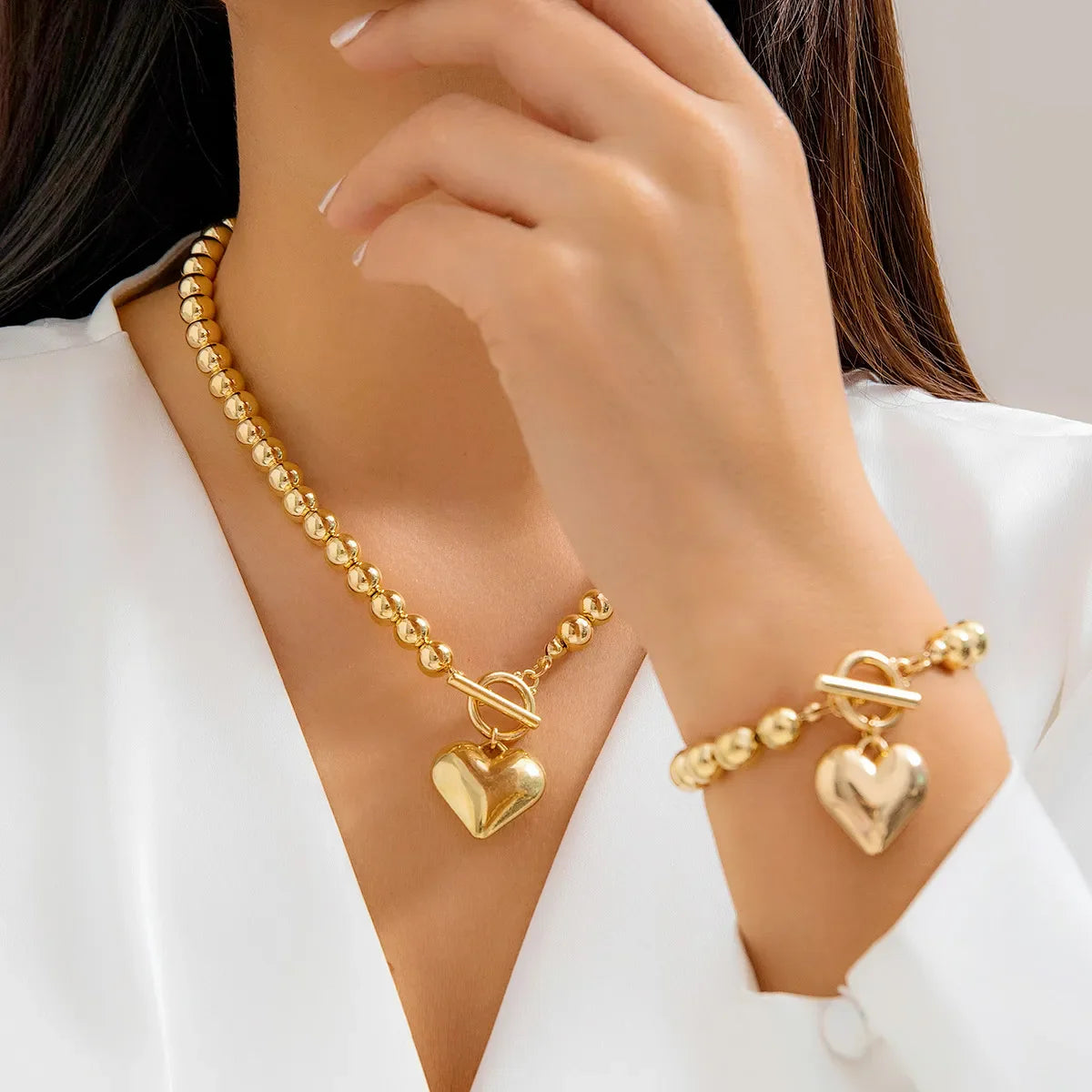 HeartElegance - Necklace and Bracelet Set