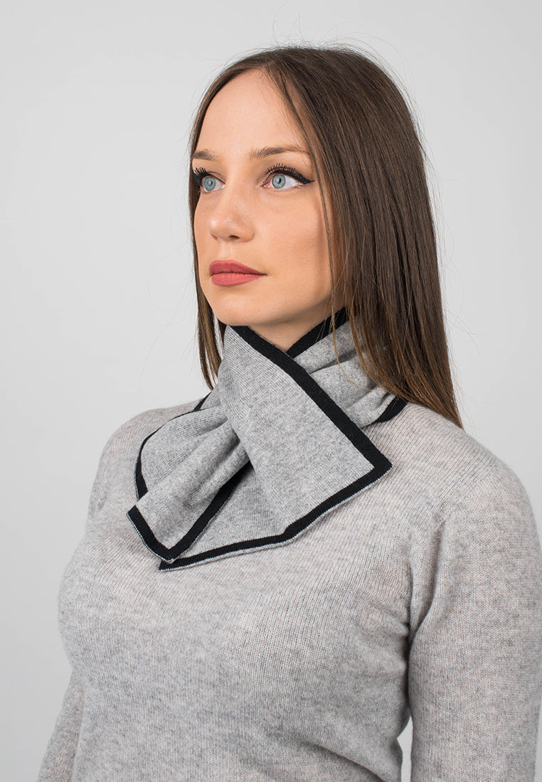 Mini Scarf Made of 100% Italian Cashmere for Winter Comfort