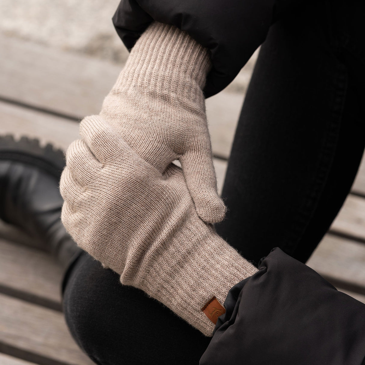 Women's Merino Wool Gloves for Cold Days