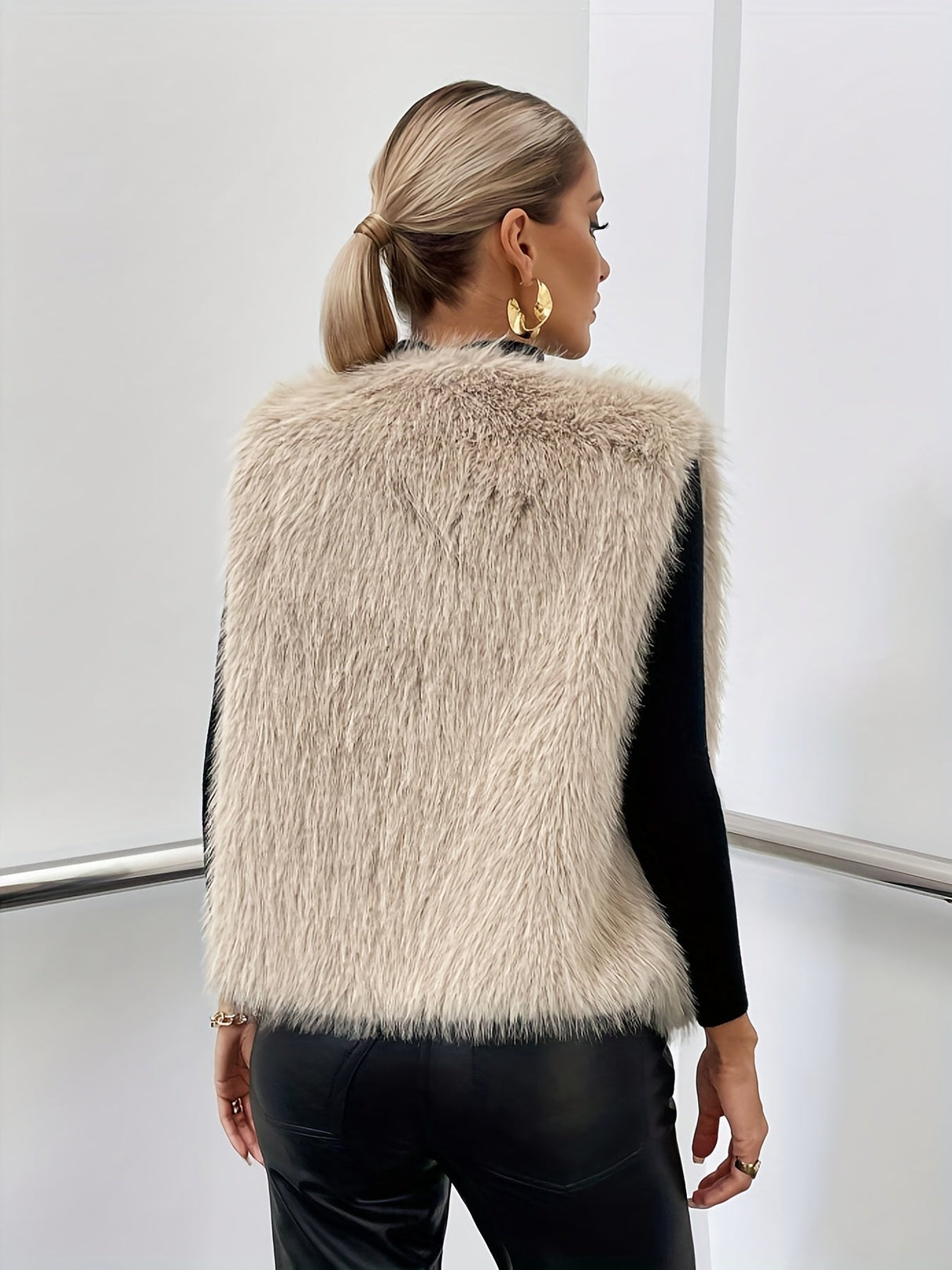 Sleeveless Faux Fur Vest for Women - Elegant Layering Option