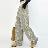 Fashionable Jeans with Trendy Leopard Print for Confident Style