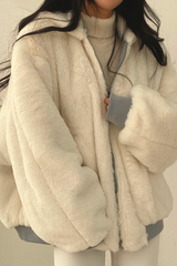 Women's Hooded Winter Coat - Luxury and Warmth