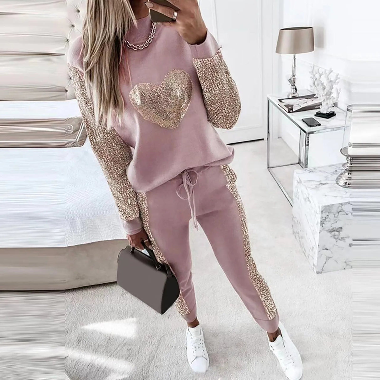 Stylish Heart Pattern Loungewear Set for Women